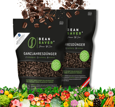 Zwei Packungen Bean Saver Ganzjahresdünger mit Gemüse im Vordergrund